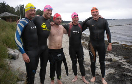 5 glade svømmere i Rørvig Havn